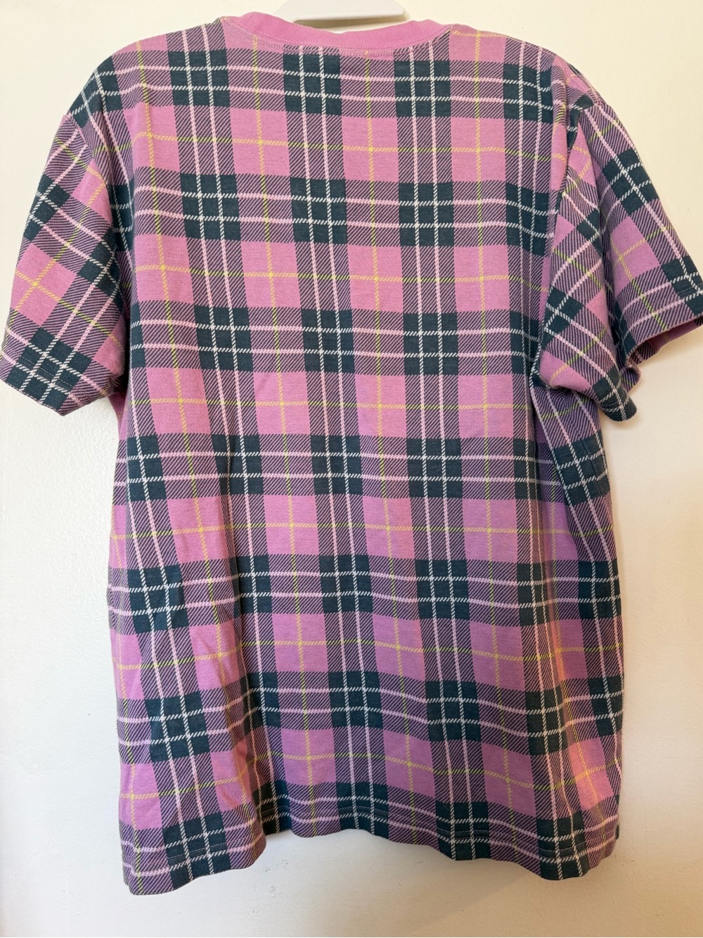Teddy Fresh Pink Plaid Graphic Tee Size Medium Streetwear Skater Y2K - Picture 3 of 10